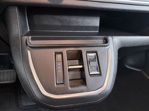 Peugeot e-Expert EV L2 75 kWh| Sortimo Kast Inrichting | Lederen Stoelhoezen | Lichtmetalen Velgen | Laadruimte pa... ActivLease financial lease