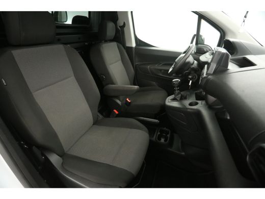 Peugeot Partner 1.5 BlueHDi 102PK | Airco | Cruise | Camera | Carplay | Trekhaak | Parkeersens. ActivLease financial lease