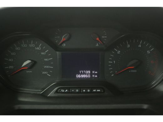 Peugeot Partner 1.5 BlueHDi 102PK | Airco | Cruise | Camera | Carplay | Trekhaak | Parkeersens. ActivLease financial lease