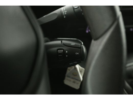 Peugeot Partner 1.5 BlueHDi 102PK | Airco | Cruise | Camera | Carplay | Trekhaak | Parkeersens. ActivLease financial lease