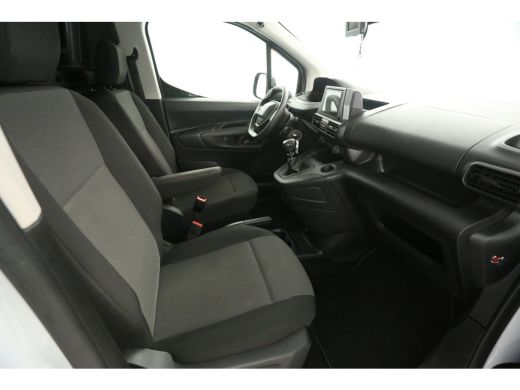 Peugeot Partner 1.5 BlueHDi 102PK | Airco | Cruise | Camera | Carplay | Trekhaak | Parkeersens. ActivLease financial lease