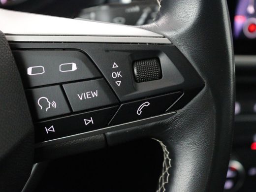 Seat Ateca 1.5 TSI Style Intense | Trekhaak | Leder/Alcantara | Carplay | Camera | Park Assist | Full LED | ... ActivLease financial lease