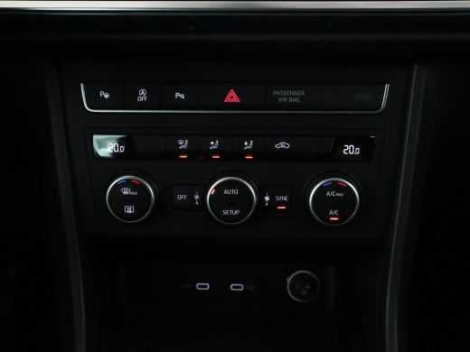 Seat Ateca 1.5 TSI Style Intense | Trekhaak | Leder/Alcantara | Carplay | Camera | Park Assist | Full LED | ... ActivLease financial lease