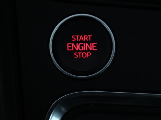 Seat Ateca 1.5 TSI Style Intense | Trekhaak | Leder/Alcantara | Carplay | Camera | Park Assist | Full LED | ... ActivLease financial lease