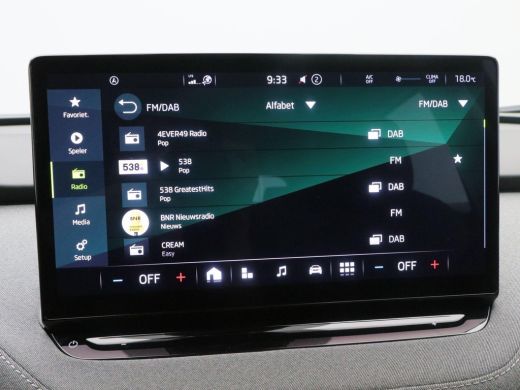 Skoda Enyaq iV 60 170 Pk Automaat | Trekhaak | Cruise Control | Parkeer Sensoren | Climatronic | CarPlay | Navig... ActivLease financial lease