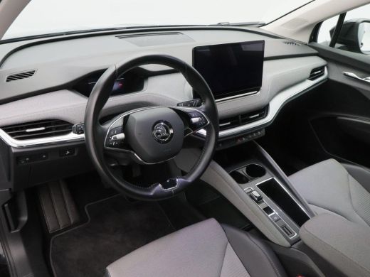 Skoda Enyaq iV 60 170 Pk Automaat | Trekhaak | Cruise Control | Parkeer Sensoren | Climatronic | CarPlay | Navig... ActivLease financial lease