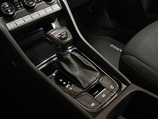 Skoda Karoq 1.5 TSI ACT Sport 150Pk Automaat (APPLE CARPLAY, GROOT NAVI, CLIMATE, KEYLESS, SPORTSTOELEN, CRUI... ActivLease financial lease