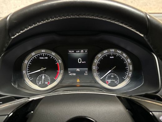 Skoda Karoq 1.5 TSI ACT Sport 150Pk Automaat (APPLE CARPLAY, GROOT NAVI, CLIMATE, KEYLESS, SPORTSTOELEN, CRUI... ActivLease financial lease