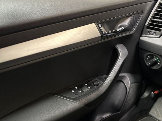 Skoda Karoq 1.5 TSI ACT Sport 150Pk Automaat (APPLE CARPLAY, GROOT NAVI, CLIMATE, KEYLESS, SPORTSTOELEN, CRUI... ActivLease financial lease