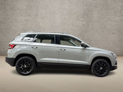 Skoda Karoq 1.5 TSI ACT Sport 150Pk Automaat (APPLE CARPLAY, GROOT NAVI, CLIMATE, KEYLESS, SPORTSTOELEN, CRUI... ActivLease financial lease