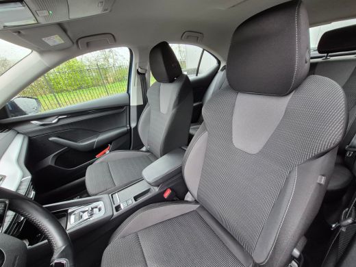 Skoda Octavia 1.4 TSI iV PHEV Business Edition 204 Pk DSG/AUTO | Trekhaak  | Navigatie | Apple carplay Android ... ActivLease financial lease