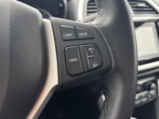 Suzuki S-Cross 1.0 Boosterjet Exclusive | GEEN AFLEVERKOSTEN | Apple CarPlay & Android Auto | Trekhaak | Cruise ... ActivLease financial lease