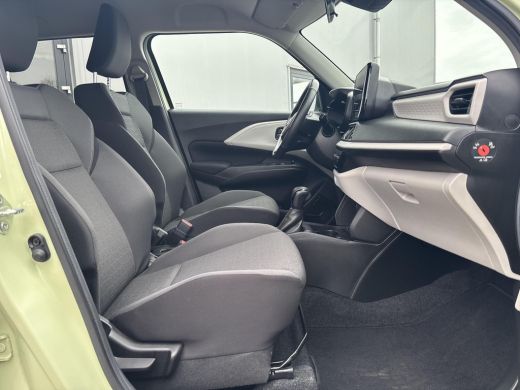 Suzuki Swift 1.2 Select Smart Hybrid Automaat | GEEN AFLEVERKOSTEN | Apple Carplay & Android Auto | Parkeersen... ActivLease financial lease