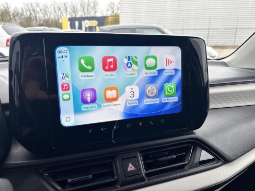 Suzuki Swift 1.2 Select Smart Hybrid Automaat | GEEN AFLEVERKOSTEN | Apple Carplay & Android Auto | Parkeersen... ActivLease financial lease