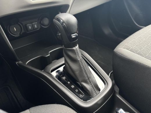 Suzuki Swift 1.2 Select Smart Hybrid Automaat | GEEN AFLEVERKOSTEN | Apple Carplay & Android Auto | Parkeersen... ActivLease financial lease