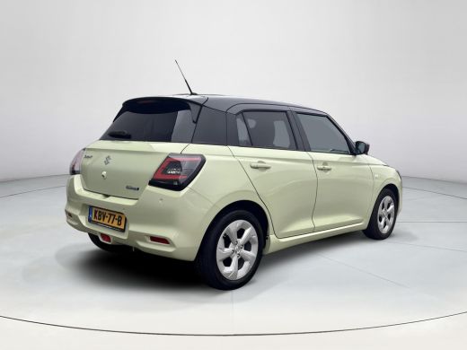 Suzuki Swift 1.2 Select Smart Hybrid Automaat | GEEN AFLEVERKOSTEN | Apple Carplay & Android Auto | Parkeersen... ActivLease financial lease