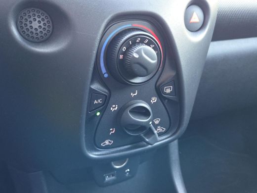 Toyota Aygo 1.0 VVT-i x-fun | Airco | Bluetooth | Rijklaar incl. garantie | ActivLease financial lease