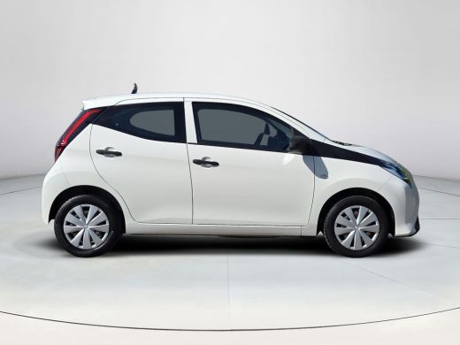 Toyota Aygo 1.0 VVT-i x-fun | Airco | Bluetooth | Rijklaar incl. garantie | ActivLease financial lease