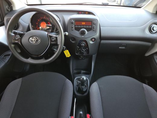 Toyota Aygo 1.0 VVT-i x-fun | Airco | Bluetooth | Rijklaar incl. garantie | ActivLease financial lease