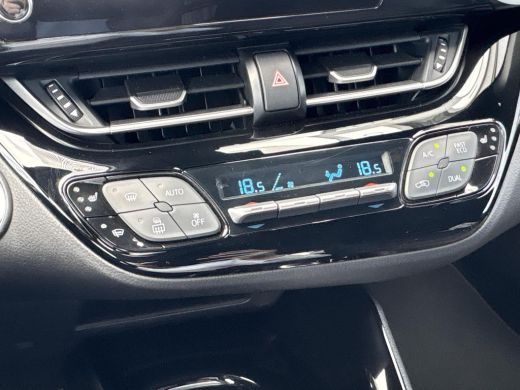 Toyota C-HR 1.8 Hybrid Executive **DODEHOEK DETECTIE/ KEYLESS/ STOELVERWARMING** ActivLease financial lease