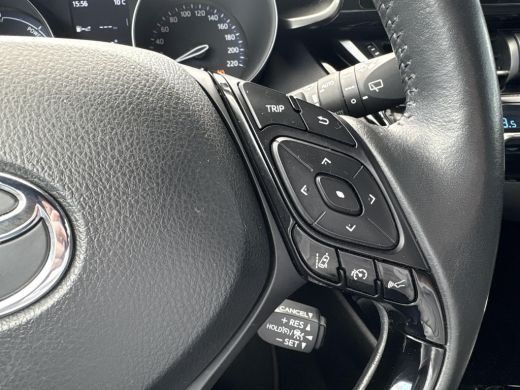 Toyota C-HR 1.8 Hybrid Executive **DODEHOEK DETECTIE/ KEYLESS/ STOELVERWARMING** ActivLease financial lease