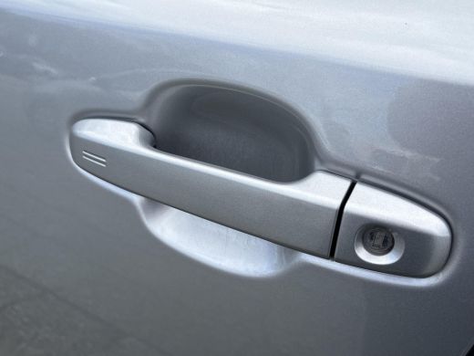 Toyota C-HR 1.8 Hybrid Executive **DODEHOEK DETECTIE/ KEYLESS/ STOELVERWARMING** ActivLease financial lease