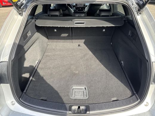 Toyota Corolla Touring Sports 1.8 Hybrid GR-Sport | Navigatie | Apple CarPlay/Android auto | Achteruitrijcamera ActivLease financial lease