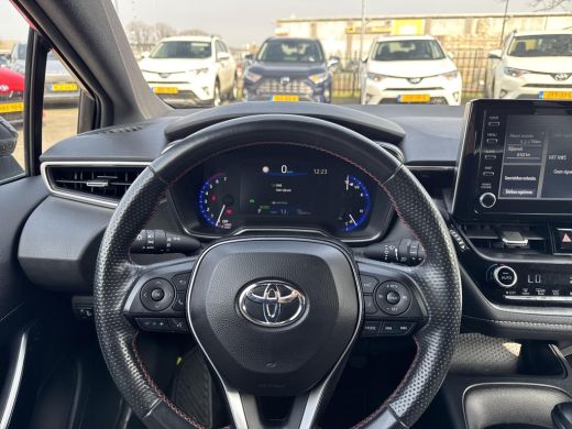 Toyota Corolla Touring Sports 1.8 Hybrid GR-Sport | Navigatie | Apple CarPlay/Android auto | Achteruitrijcamera ActivLease financial lease