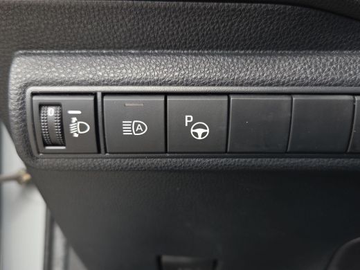 Toyota Corolla Touring Sports 2.0 Hybrid Business GR-Sport ActivLease financial lease