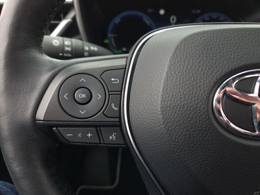 Toyota Corolla Touring Sports Hybrid 140 Dynamic | Apple CarPlay | Elektr klep | Parkeersens. | Rijklaar incl. garantie | ActivLease financial lease