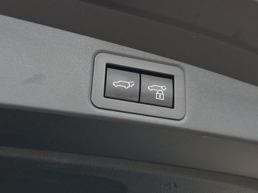 Toyota Corolla Touring Sports Hybrid 140 Dynamic | Apple CarPlay | Elektr klep | Parkeersens. | Rijklaar incl. garantie | ActivLease financial lease