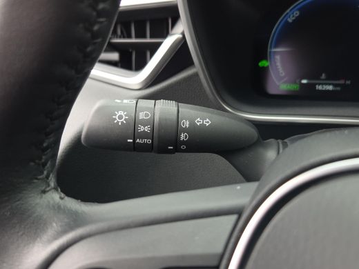 Toyota Corolla Touring Sports Hybrid 140 Dynamic | Apple CarPlay | Elektr klep | Parkeersens. | Rijklaar incl. garantie | ActivLease financial lease