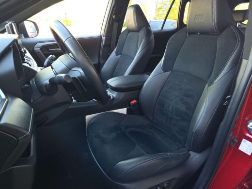 Toyota RAV4 2.5 Plug-in Hybrid AWD 300 GR Sport | Apple CarPlay | Rijklaar incl. garantie | ActivLease financial lease