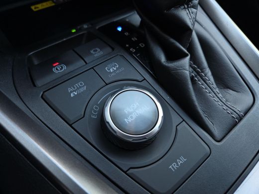 Toyota RAV4 2.5 Plug-in Hybrid AWD 300 GR Sport | Apple CarPlay | Rijklaar incl. garantie | ActivLease financial lease