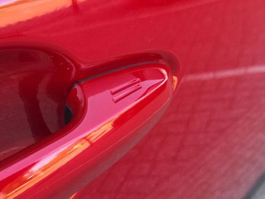 Toyota RAV4 2.5 Plug-in Hybrid AWD 300 GR Sport | Apple CarPlay | Rijklaar incl. garantie | ActivLease financial lease