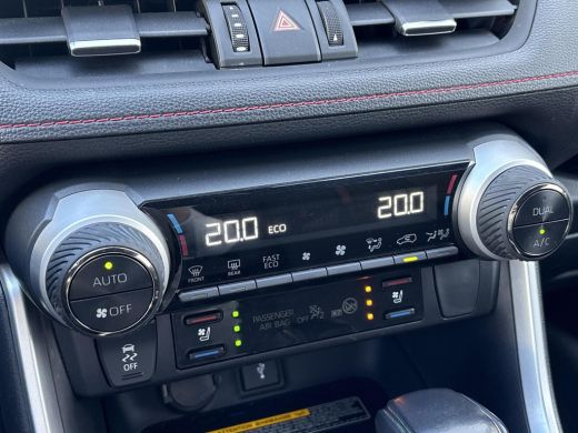 Toyota RAV4 2.5 Plug-in Hybrid AWD Bi-Tone Plus **STOELVENTILATIE/ GEHEUGENSTOEL/ 360 CAMERA** ActivLease financial lease