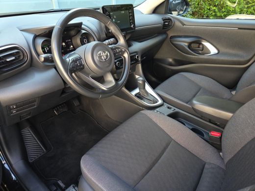Toyota Yaris 1.5 Hybrid Dynamic | Apple CarPlay | NL Auto | Keyless | Rijklaar incl. garantie | ActivLease financial lease