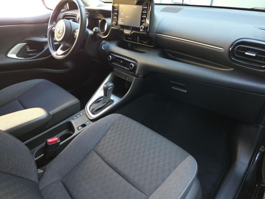 Toyota Yaris 1.5 Hybrid Dynamic | Apple CarPlay | NL Auto | Keyless | Rijklaar incl. garantie | ActivLease financial lease