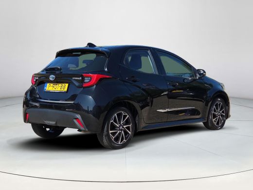 Toyota Yaris 1.5 Hybrid Dynamic | Apple CarPlay | NL Auto | Keyless | Rijklaar incl. garantie | ActivLease financial lease