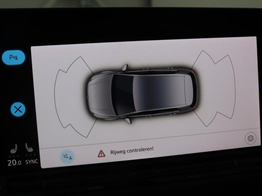 Volkswagen Golf 1.4 eHybrid GTE | SOH 92,6% | Stoelverwarming | Trekhaak | Carplay | Adaptive cruise | 18'' | Spo... ActivLease financial lease