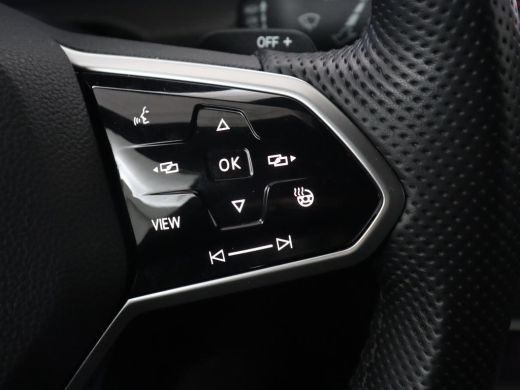 Volkswagen Golf 1.4 eHybrid GTE | SOH 92,6% | Stoelverwarming | Trekhaak | Carplay | Adaptive cruise | 18'' | Spo... ActivLease financial lease