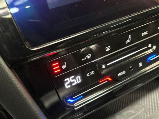 Volkswagen Passat Variant 1.4 TSI PHEV GTE 218Pk Automaat (PANORAMADAK, VIRTUAL COCKPIT, APPLE CARPLAY, MEMORY SEAT... ActivLease financial lease