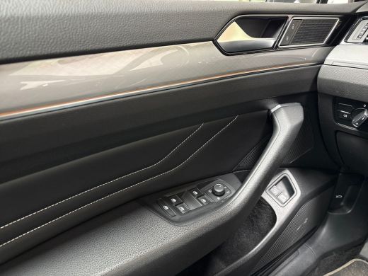 Volkswagen Passat Variant 1.4 TSI PHEV GTE 218Pk Automaat (PANORAMADAK, VIRTUAL COCKPIT, APPLE CARPLAY, MEMORY SEAT... ActivLease financial lease