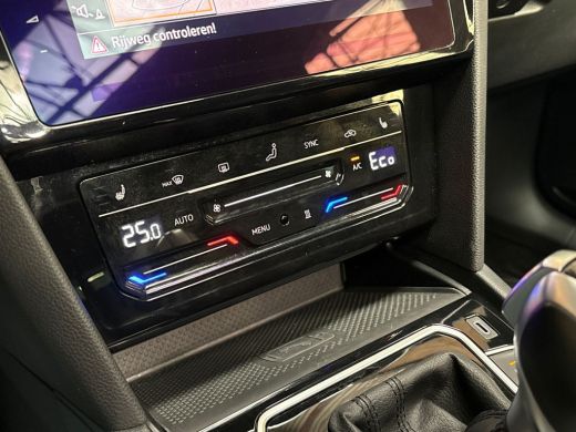 Volkswagen Passat Variant 1.4 TSI PHEV GTE 218Pk Automaat (PANORAMADAK, VIRTUAL COCKPIT, APPLE CARPLAY, MEMORY SEAT... ActivLease financial lease