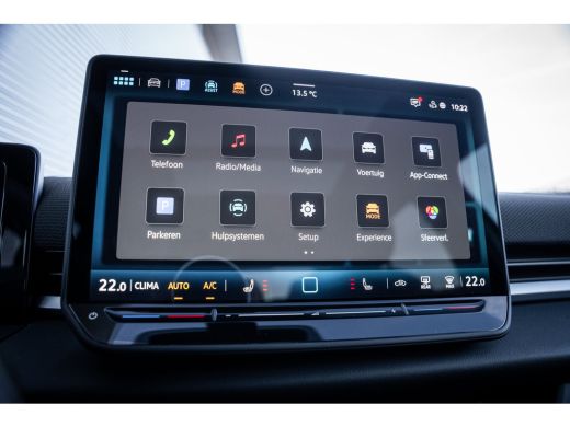 Volkswagen T-Roc R-Line First Edition | 'App-Connect' draadloze smartphone integratie | 30,5 cm display met 2D en ... ActivLease financial lease