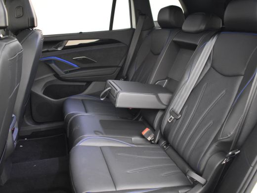 Volkswagen Tayron 1.5 eHybrid R-Line Edition | Black Edition | Panoramadak | Trekhaak ActivLease financial lease