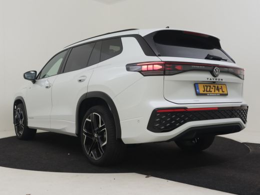 Volkswagen Tayron 1.5 eHybrid R-Line Edition | Black Edition | Panoramadak | Trekhaak ActivLease financial lease
