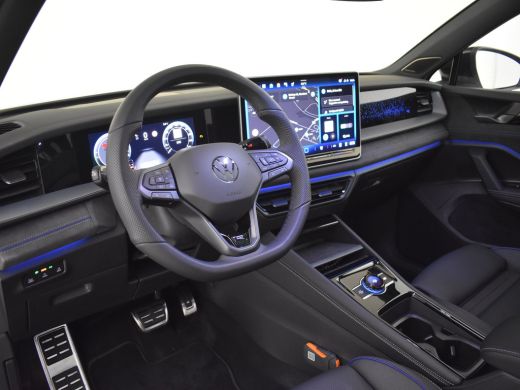 Volkswagen Tayron 1.5 eHybrid R-Line Edition | Black Edition | Panoramadak | Trekhaak ActivLease financial lease