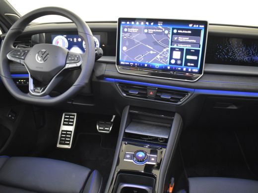 Volkswagen Tayron 1.5 eHybrid R-Line Edition | Black Edition | Panoramadak | Trekhaak ActivLease financial lease
