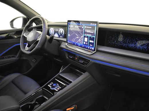 Volkswagen Tayron 1.5 eHybrid R-Line Edition | Black Edition | Panoramadak | Trekhaak ActivLease financial lease